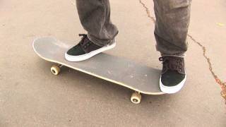 HOW TO KICKFLIP THE EASIEST WAY TUTORIAL [upl. by Trebloc]