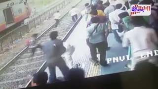 SHOCKING VIDEOS HORRIBLE TRAIN ACCIDENT AT TILAKNAGAR RAILWAY STATION [upl. by Brogle]