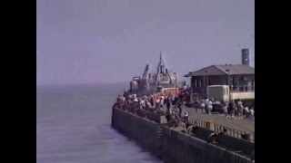 Hovercraft and Jetfoil at Dover Docks 22nd Aug 88 [upl. by Nohj183]