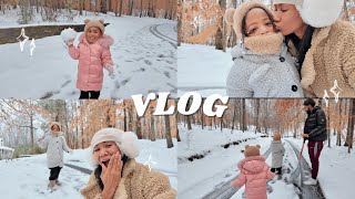 VLOG  OUR FAMILYS FIRST SNOW DAY TOGETHER [upl. by Corinna979]