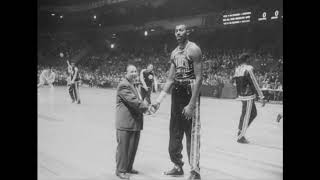 Wilt Chamberlain and The Harlem Globetrotters 1958 [upl. by Dell]