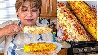 ELOTES PREPARADOS Mexican Street Style Corn  Recetas Mexicanas Faciles [upl. by Anamor]