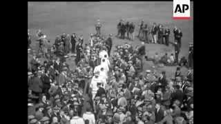 BRADMANS WONDERFUL INNINGS  3RD TEST MATCH AT LEEDS  SOUND [upl. by Lenaj903]